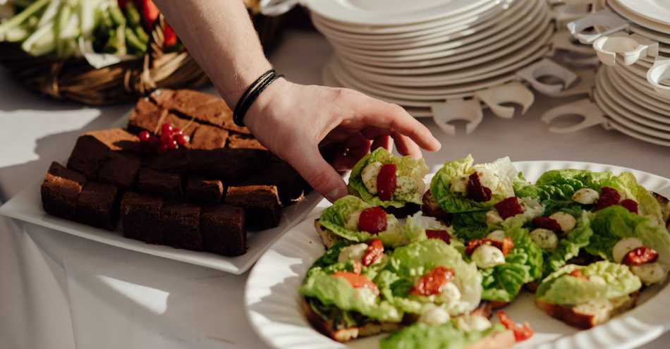 High-Protein, Low-Calorie, Low-Carb Foods for Lettuce Wraps